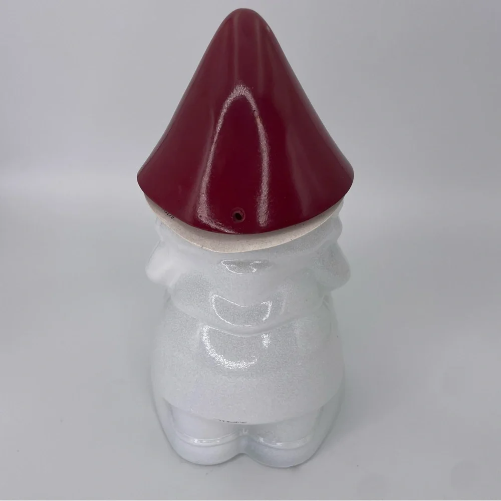 TIKI ceramic White and Red Gnome Oil Lantern Tabletop 7.5”